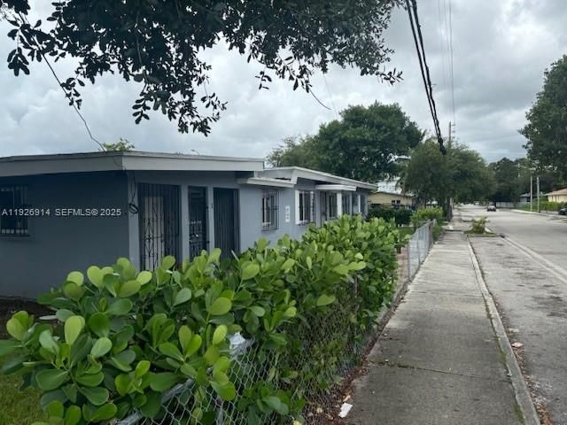 For Sale: $809,000 (0 beds, 0 baths, 1942 Square Feet)