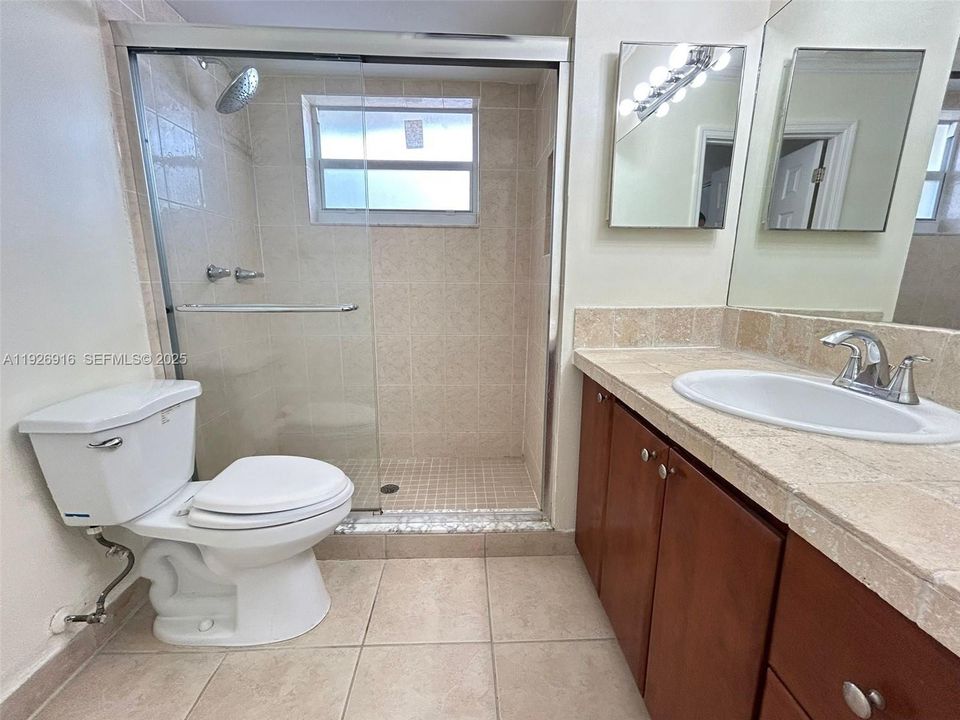 For Rent: $2,495 (2 beds, 2 baths, 1160 Square Feet)