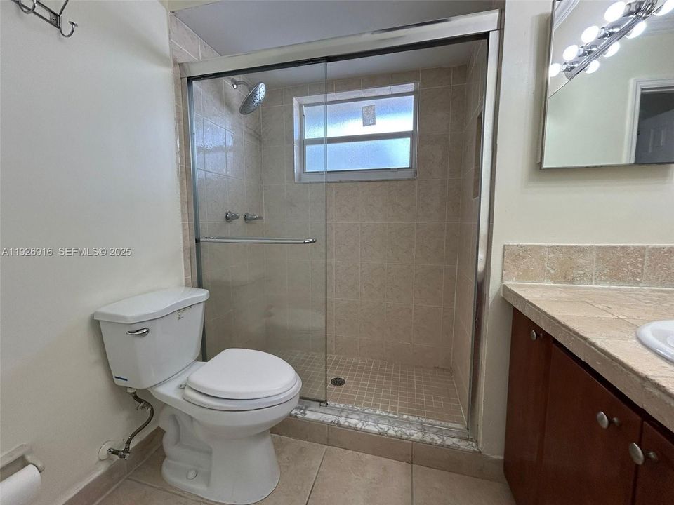 For Rent: $2,495 (2 beds, 2 baths, 1160 Square Feet)
