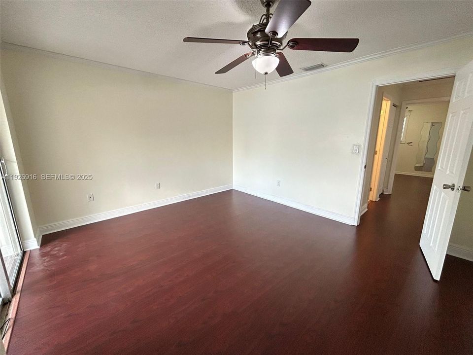 For Rent: $2,495 (2 beds, 2 baths, 1160 Square Feet)