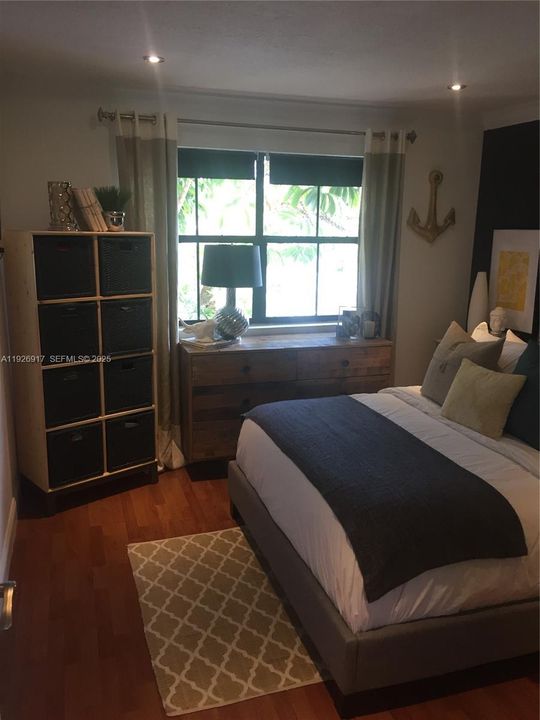 For Rent: $2,000 (1 beds, 1 baths, 586 Square Feet)