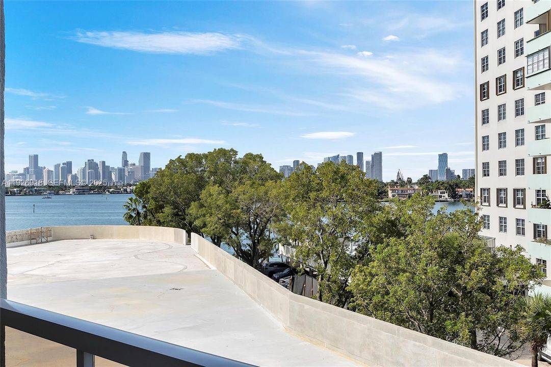 En Venta: $1,150,000 (2 camas, 2 baños, 1837 Pies cuadrados)