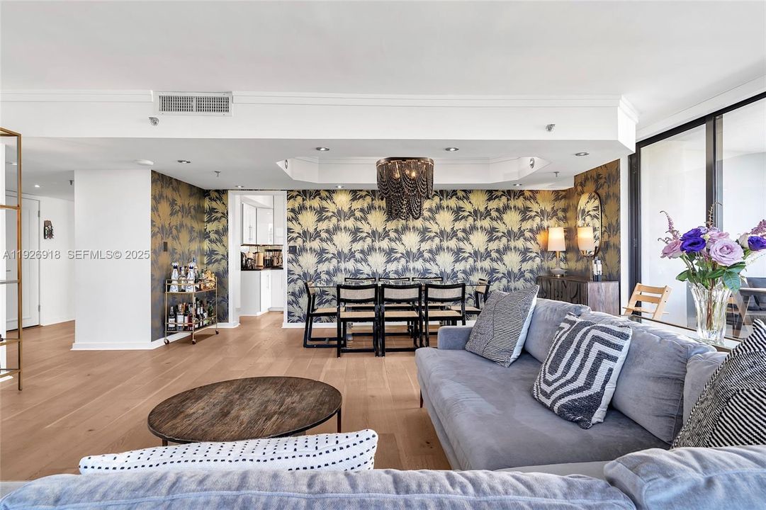 En Venta: $1,150,000 (2 camas, 2 baños, 1837 Pies cuadrados)