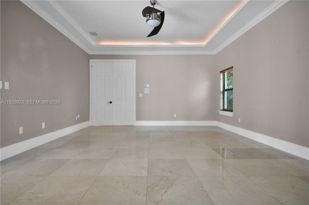 For Sale: $2,949,000 (8 beds, 7 baths, 6068 Square Feet)