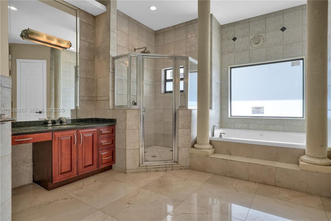 For Sale: $2,949,000 (8 beds, 7 baths, 6068 Square Feet)