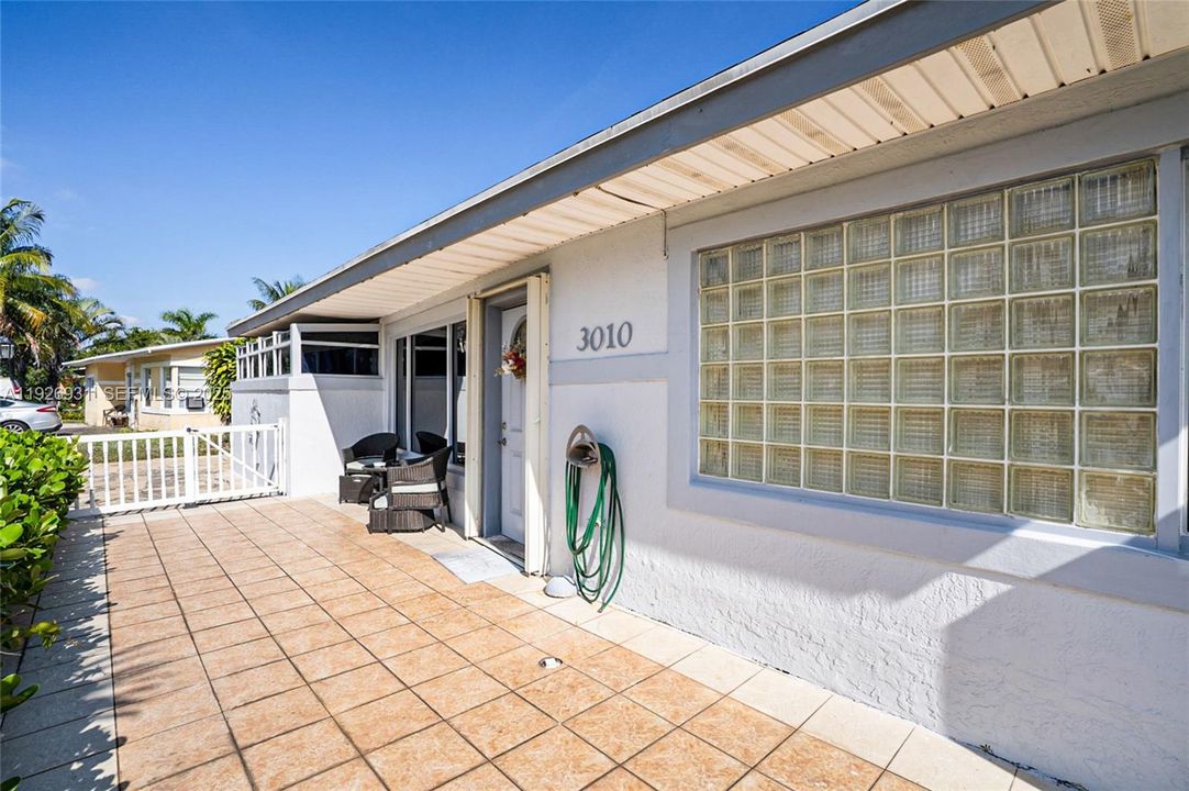 For Sale: $475,000 (4 beds, 2 baths, 1449 Square Feet)