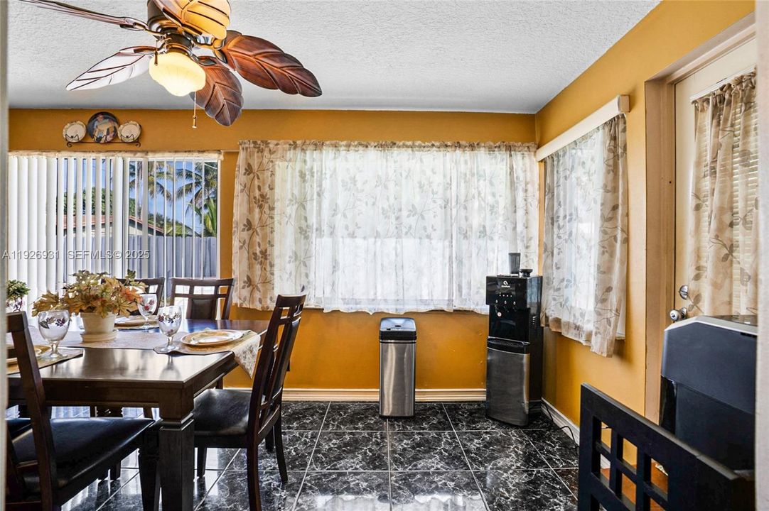 For Sale: $475,000 (4 beds, 2 baths, 1449 Square Feet)