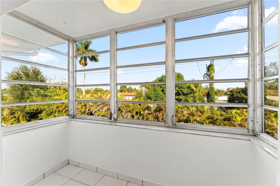 Sunroom within Bedroom