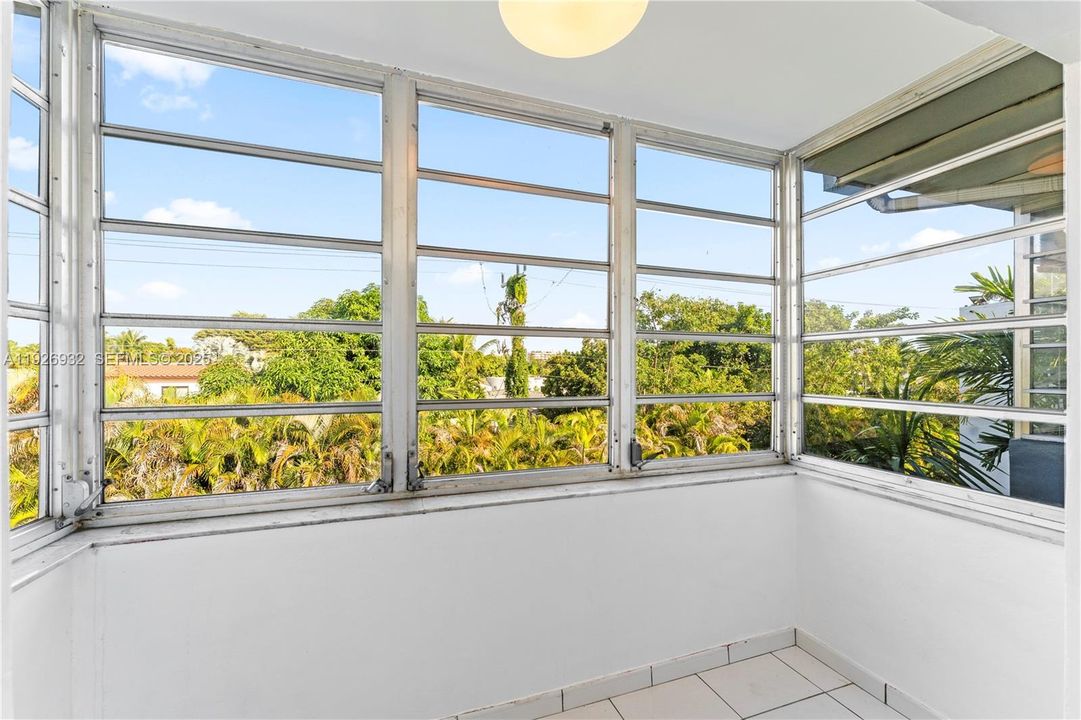 Sunroom within Bedroom