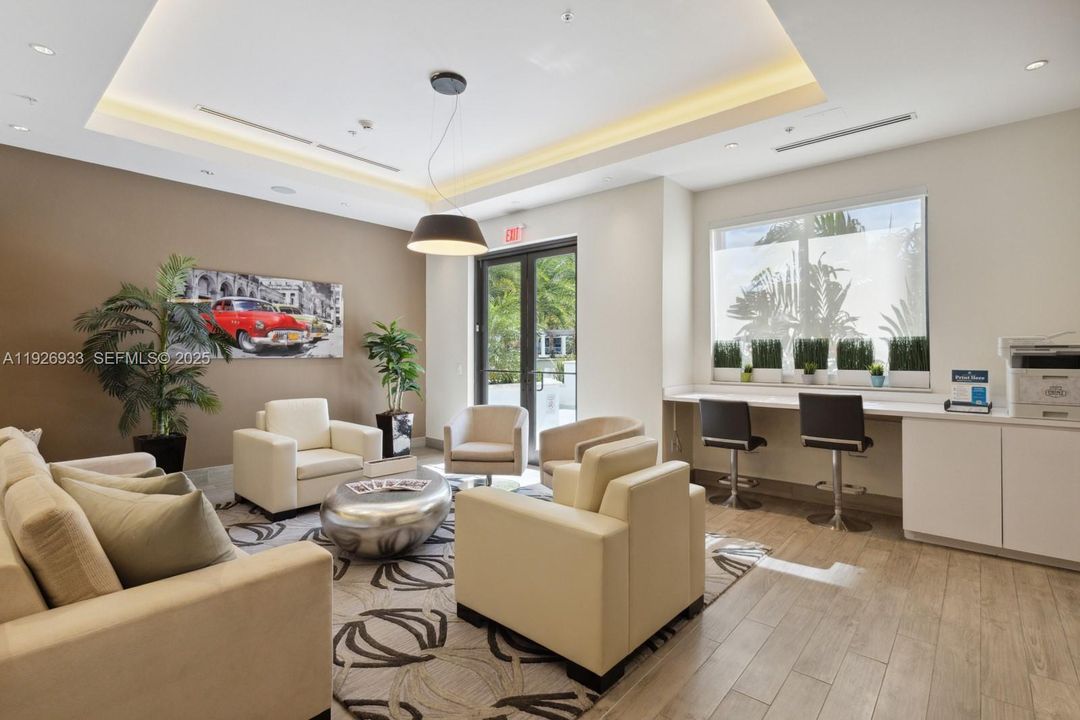 В аренду: $3,990 (2 спален, 2 ванн, 819 Квадратных фут)