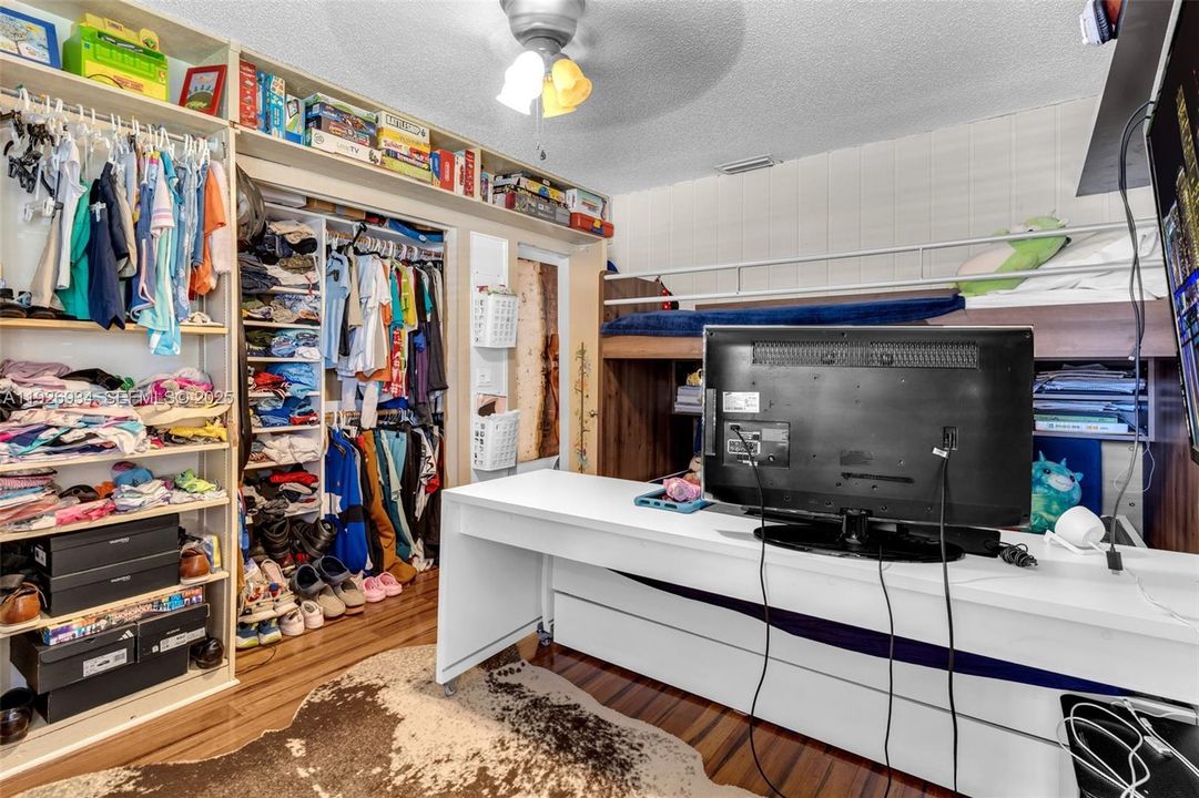 En Renta: $4,200 (4 camas, 2 baños, 1680 Pies cuadrados)