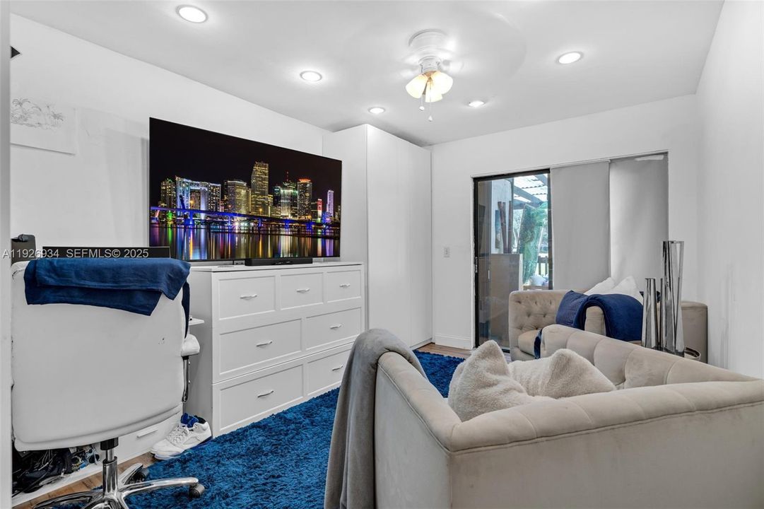 En Renta: $4,200 (4 camas, 2 baños, 1680 Pies cuadrados)