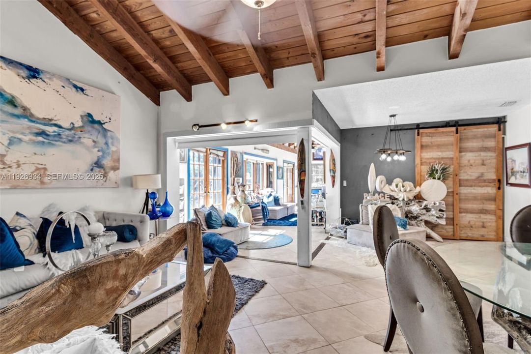 En Renta: $4,200 (4 camas, 2 baños, 1680 Pies cuadrados)