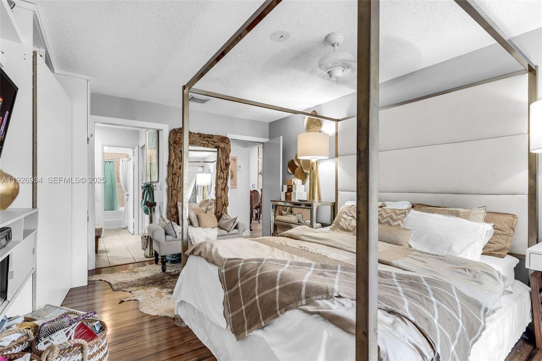 En Renta: $4,200 (4 camas, 2 baños, 1680 Pies cuadrados)