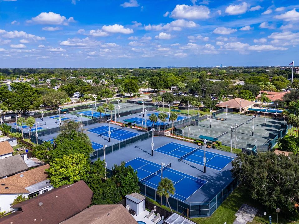 En Renta: $4,200 (4 camas, 2 baños, 1680 Pies cuadrados)