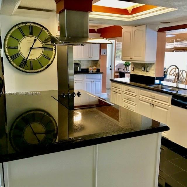 待售: $435,000 (2 贝兹, 2 浴室, 1560 平方英尺)