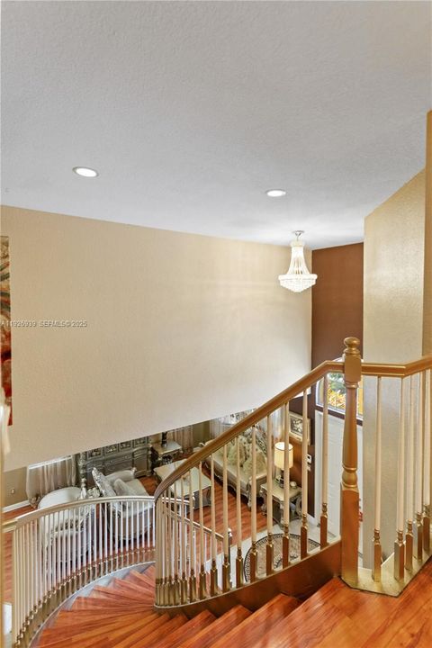 For Sale: $929,000 (5 beds, 3 baths, 3501 Square Feet)