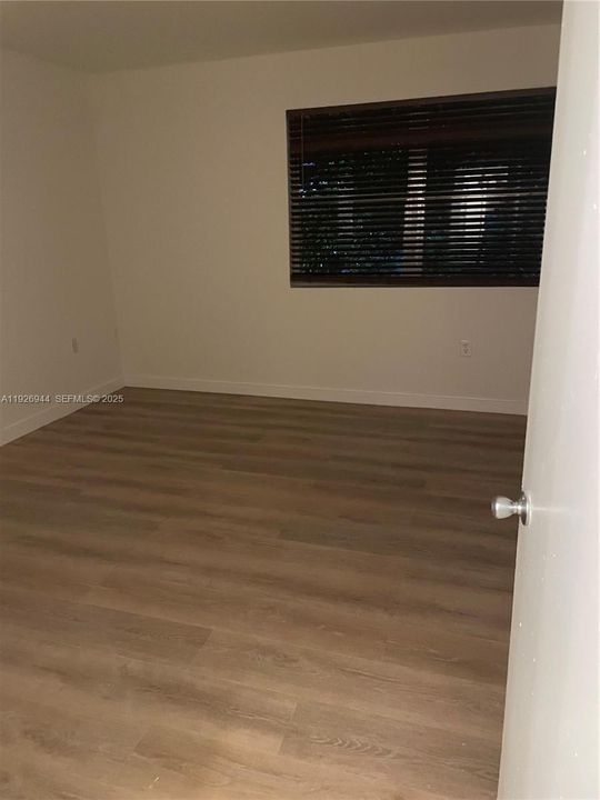 В аренду: $2,000 (2 спален, 2 ванн, 1084 Квадратных фут)