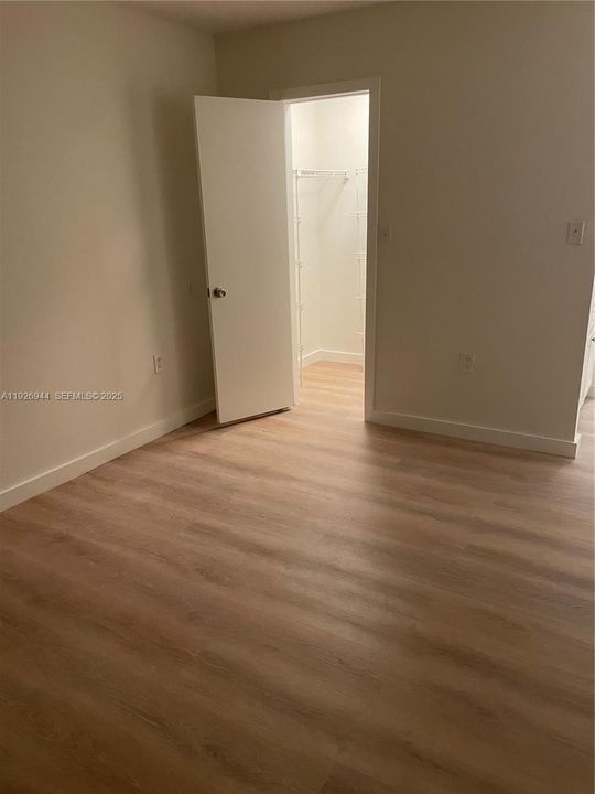 В аренду: $2,000 (2 спален, 2 ванн, 1084 Квадратных фут)