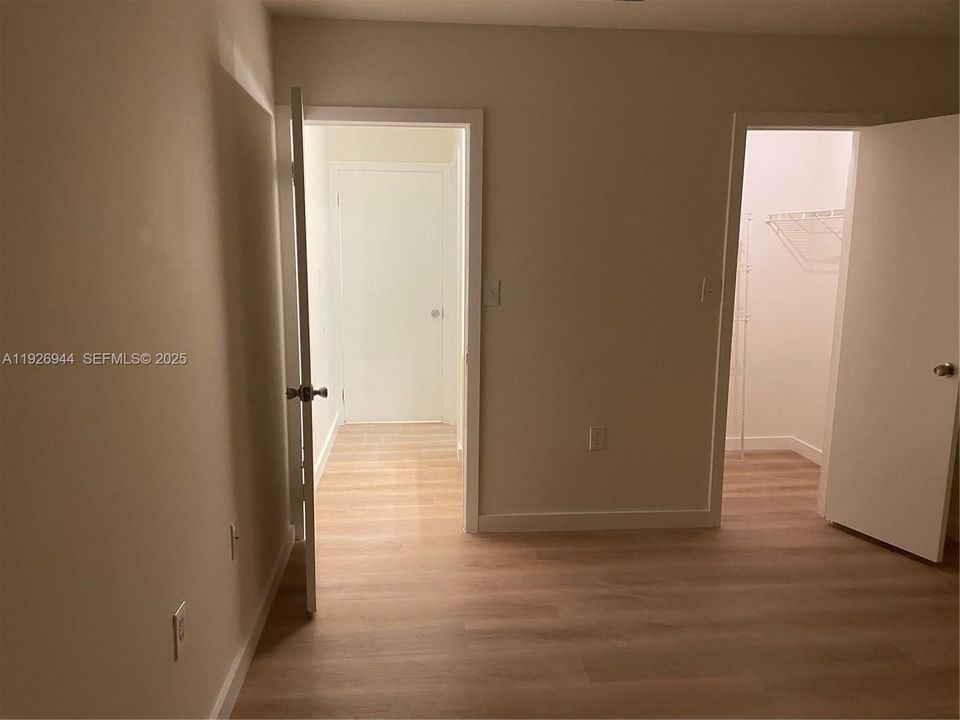 В аренду: $2,000 (2 спален, 2 ванн, 1084 Квадратных фут)