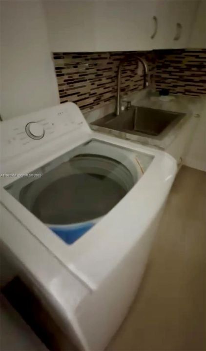 For Rent: $1,850 (1 beds, 1 baths, 555 Square Feet)