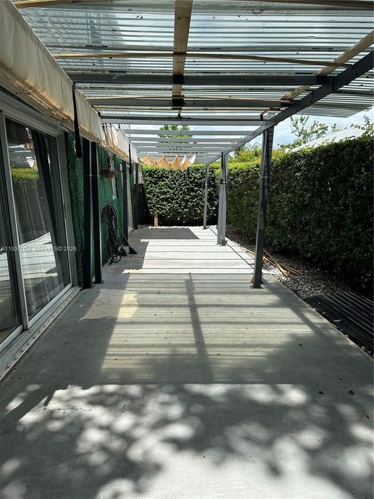 For Sale: $615,000 (4 beds, 2 baths, 1988 Square Feet)