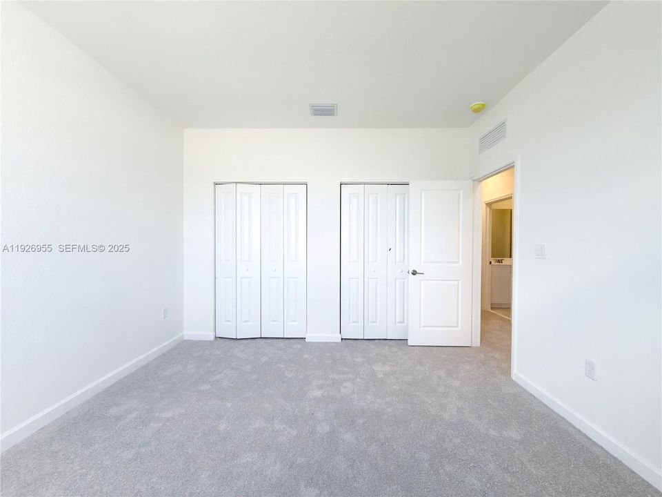 For Rent: $5,900 (5 beds, 4 baths, 0 Square Feet)