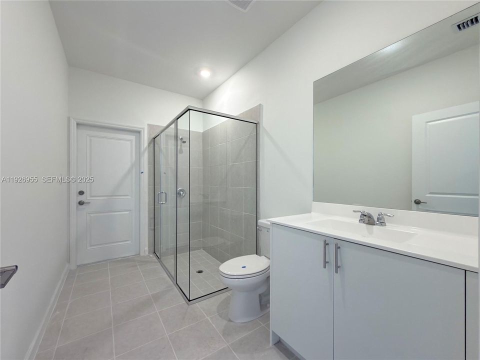 For Rent: $5,900 (5 beds, 4 baths, 0 Square Feet)