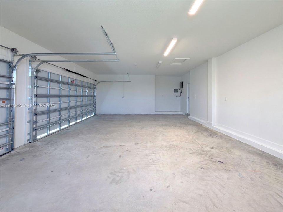 For Rent: $5,900 (5 beds, 4 baths, 0 Square Feet)