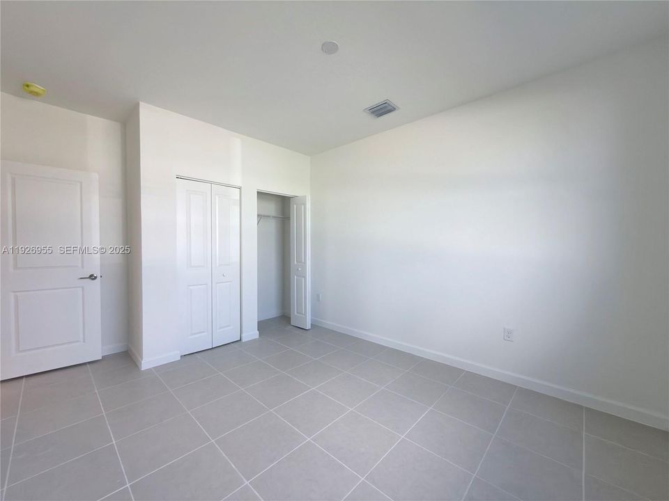 For Rent: $5,900 (5 beds, 4 baths, 0 Square Feet)