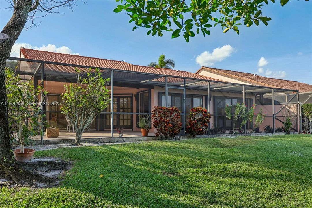 En Venta: $669,000 (3 camas, 2 baños, 1928 Pies cuadrados)