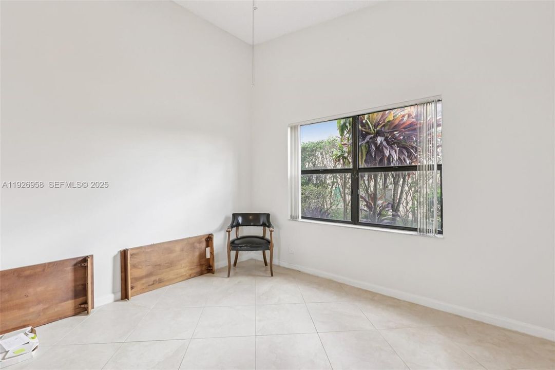 En Venta: $669,000 (3 camas, 2 baños, 1928 Pies cuadrados)