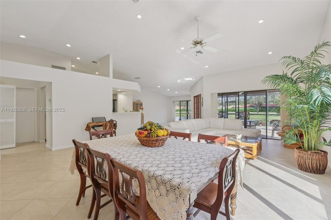 En Venta: $669,000 (3 camas, 2 baños, 1928 Pies cuadrados)