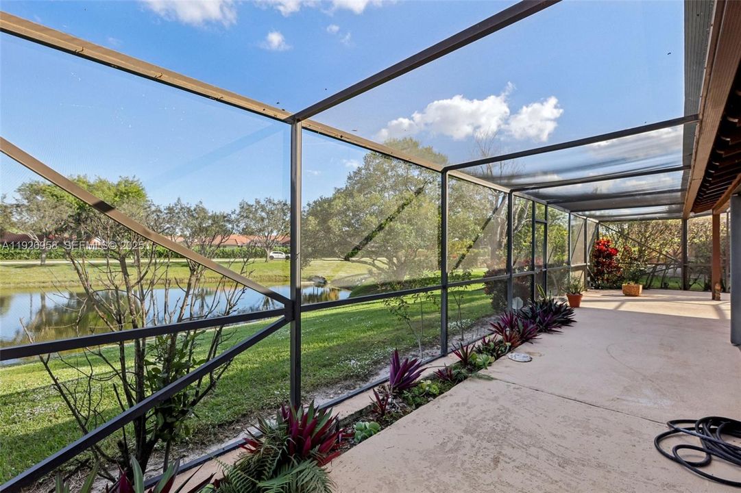 En Venta: $669,000 (3 camas, 2 baños, 1928 Pies cuadrados)