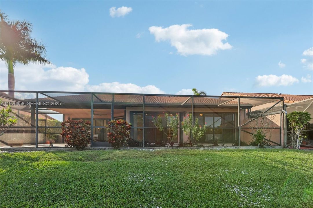 En Venta: $669,000 (3 camas, 2 baños, 1928 Pies cuadrados)