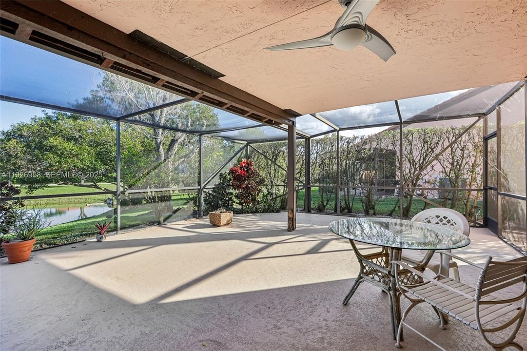 En Venta: $669,000 (3 camas, 2 baños, 1928 Pies cuadrados)