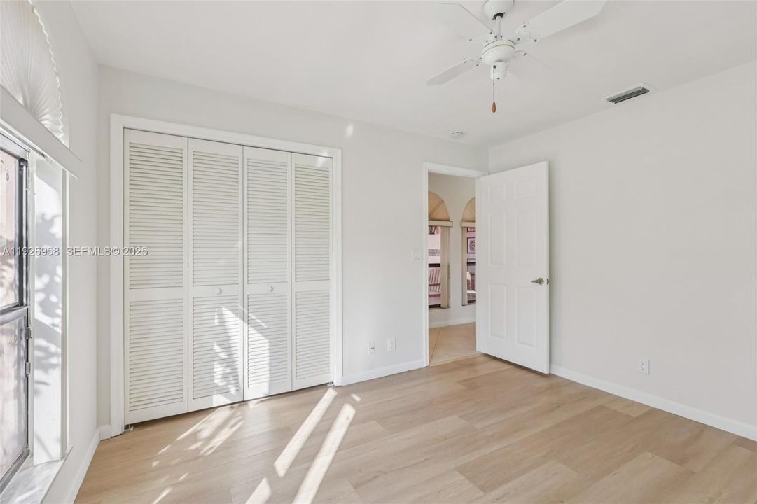 En Venta: $669,000 (3 camas, 2 baños, 1928 Pies cuadrados)