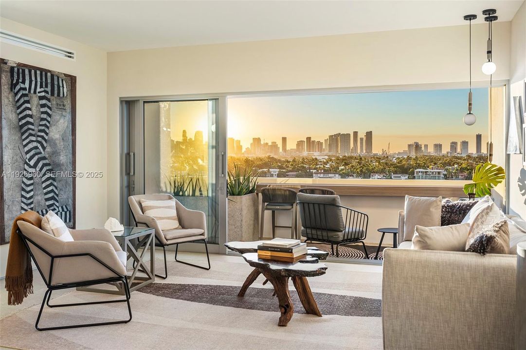 For Sale: $1,050,000 (1 beds, 1 baths, 859 Square Feet)