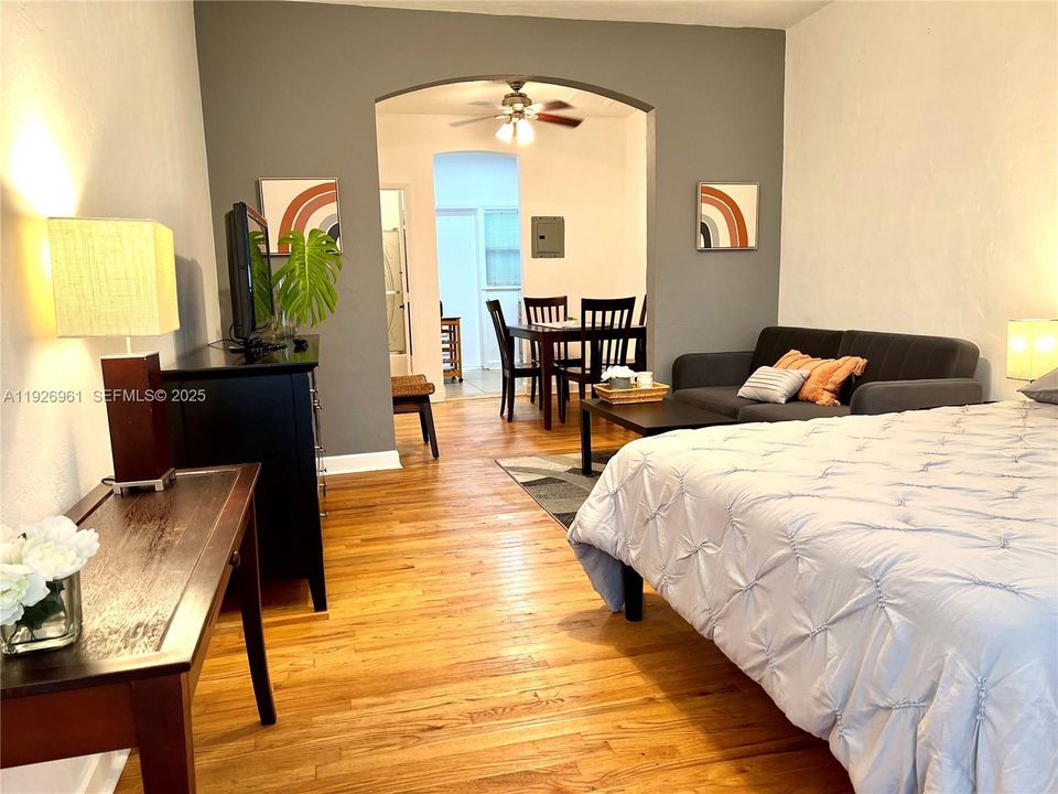 En Renta: $1,900 (0 camas, 1 baños, 430 Pies cuadrados)