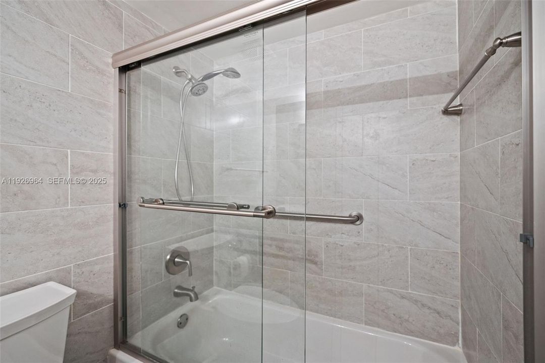 For Sale: $550,000 (3 beds, 2 baths, 1647 Square Feet)