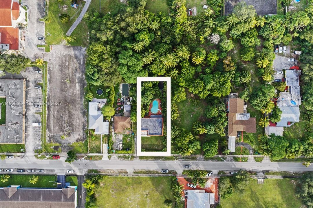 For Sale: $550,000 (3 beds, 2 baths, 1647 Square Feet)