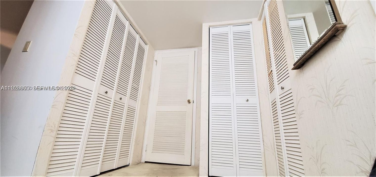 出租: $2,900 (2 贝兹, 2 浴室, 1331 平方英尺)