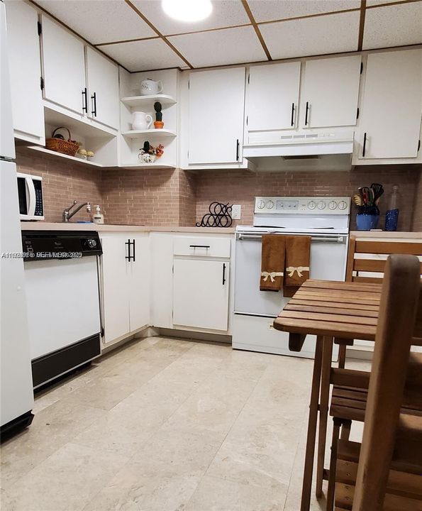 出租: $2,900 (2 贝兹, 2 浴室, 1331 平方英尺)