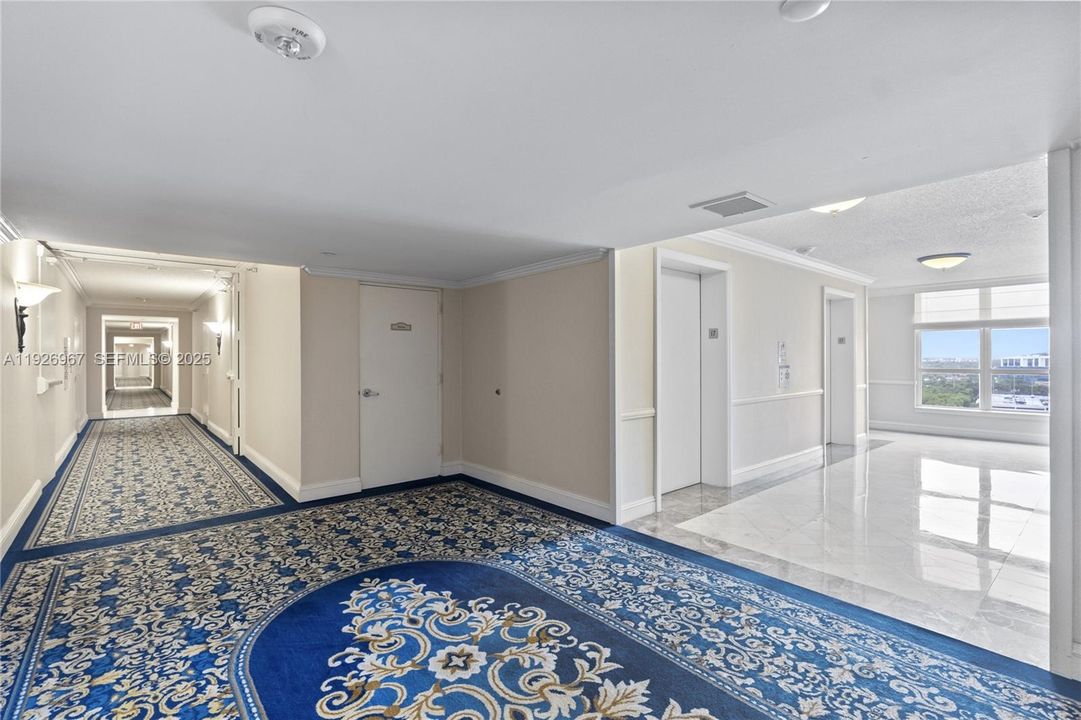 待售: $699,000 (2 贝兹, 2 浴室, 1365 平方英尺)