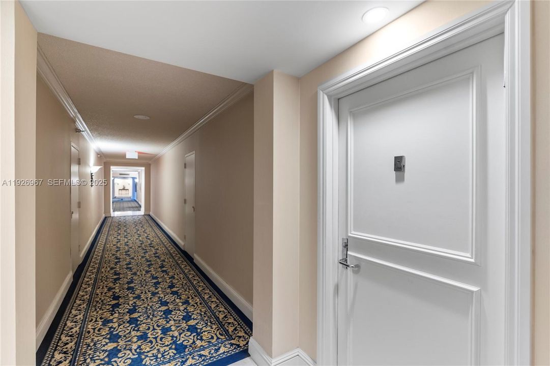 待售: $699,000 (2 贝兹, 2 浴室, 1365 平方英尺)