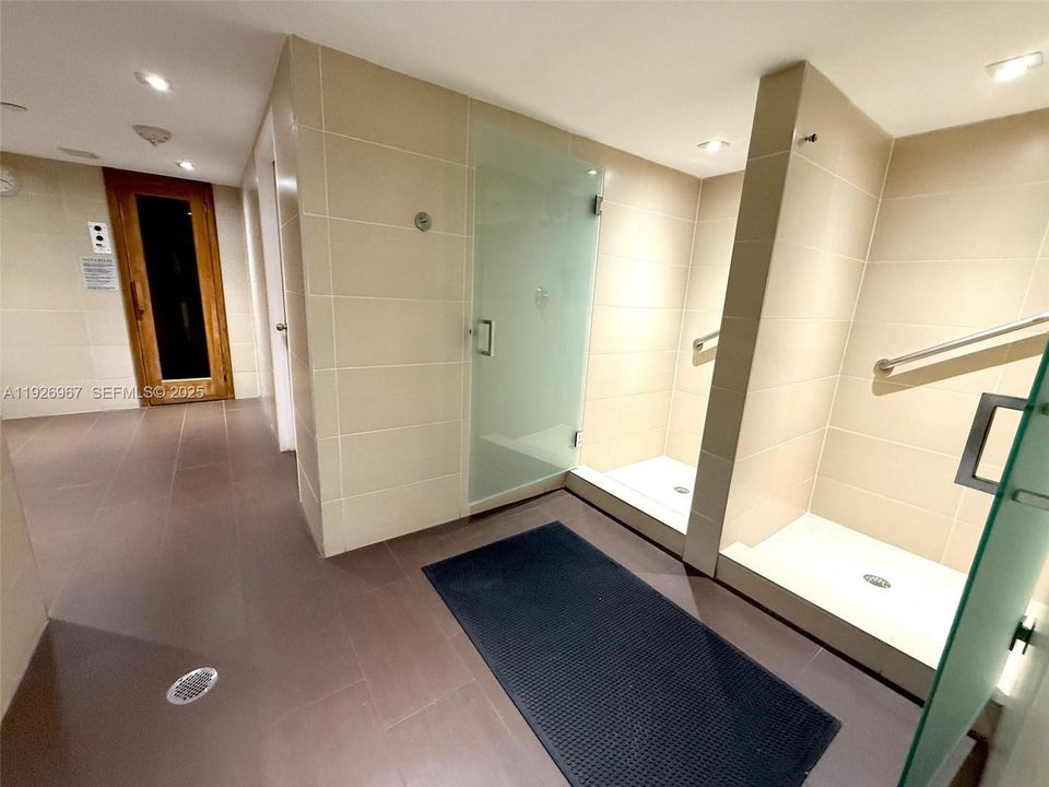 待售: $699,000 (2 贝兹, 2 浴室, 1365 平方英尺)