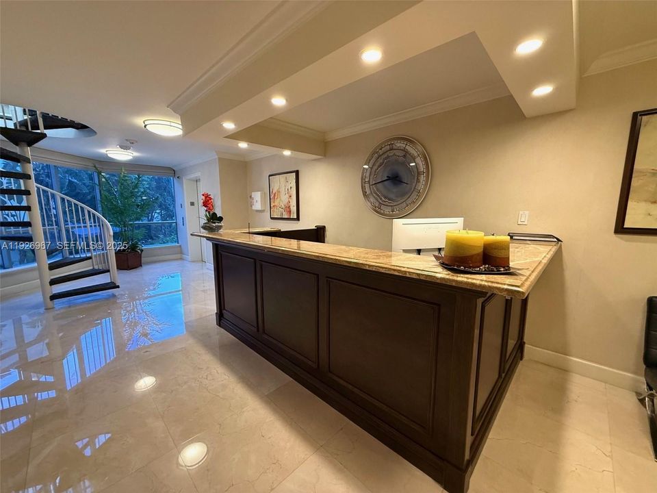 待售: $699,000 (2 贝兹, 2 浴室, 1365 平方英尺)