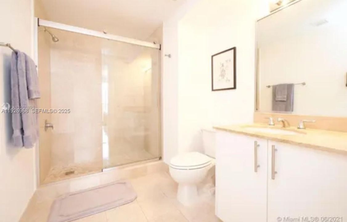 В аренду: $3,550 (2 спален, 2 ванн, 930 Квадратных фут)