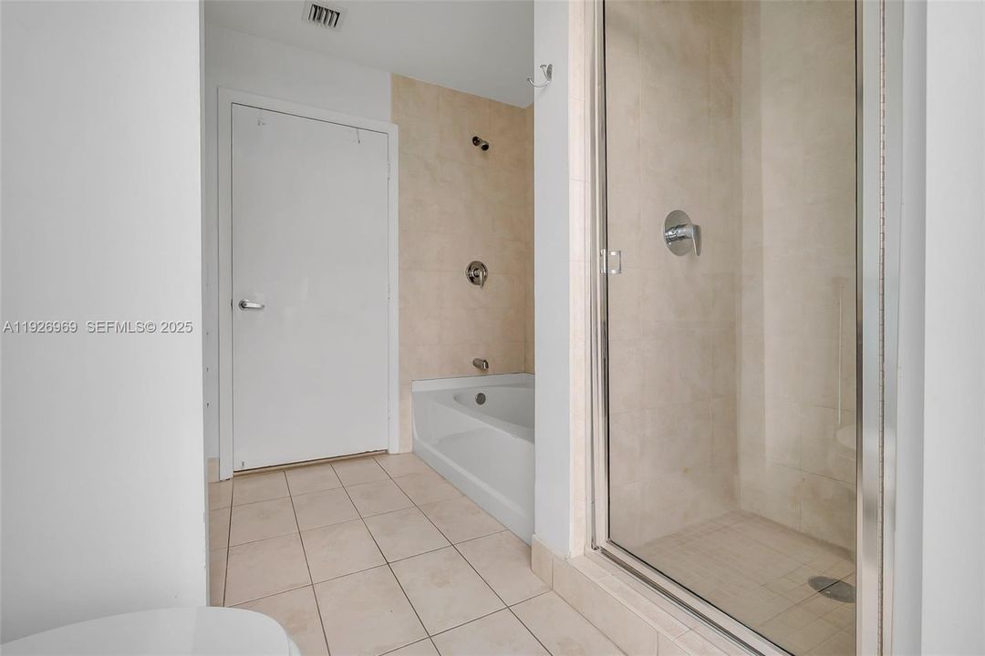 For Sale: $1,249,999 (3 beds, 2 baths, 1902 Square Feet)