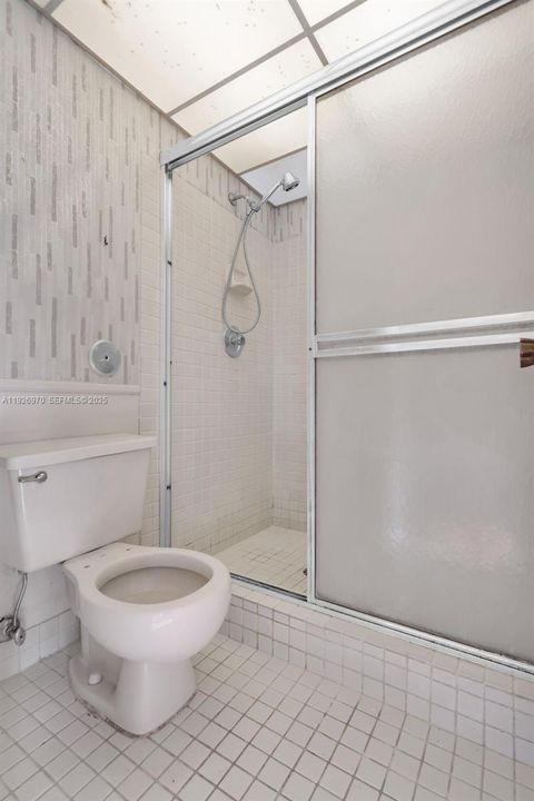 待售: $149,900 (2 贝兹, 2 浴室, 1070 平方英尺)